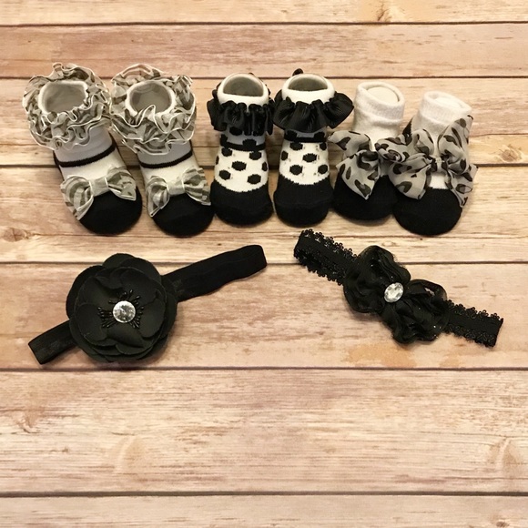 Other - Lot of Baby Girl Bootie Socks and Headbands